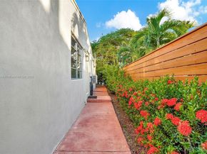 1012 NE 2nd Street, Hallandale Beach FL 33009