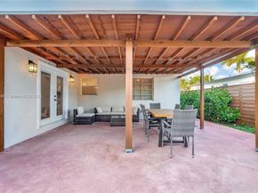 1012 NE 2nd Street, Hallandale Beach FL 33009