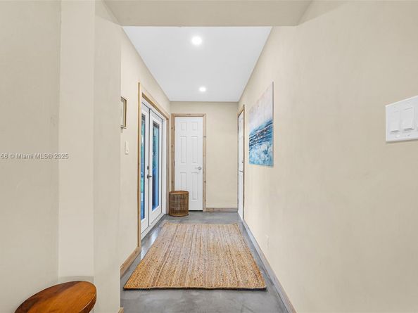 1012 NE 2nd Street, Hallandale Beach FL 33009