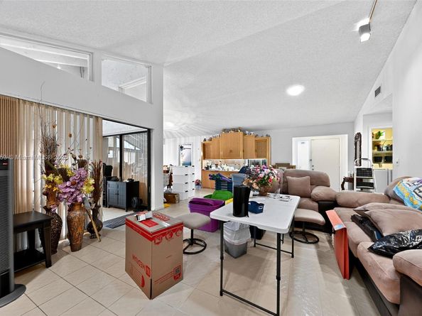 5665 Lakeview Mews Dr, Boynton Beach FL 33437