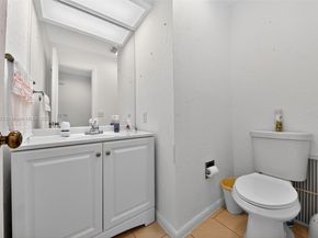 5665 Lakeview Mews Dr, Boynton Beach FL 33437