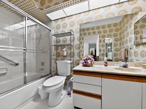 5665 Lakeview Mews Dr, Boynton Beach FL 33437