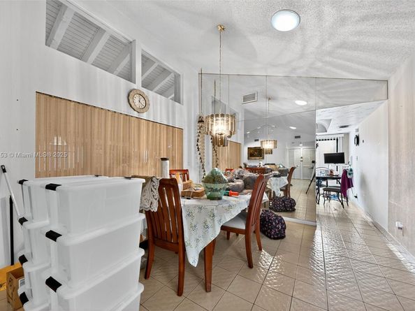 5665 Lakeview Mews Dr, Boynton Beach FL 33437