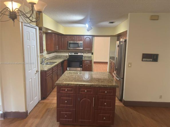 2660 Huron Way, Miramar FL 33025