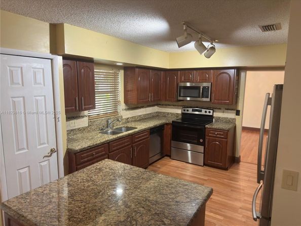 2660 Huron Way, Miramar FL 33025