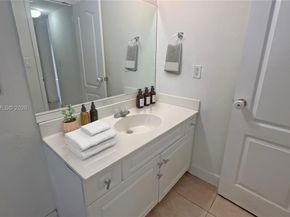 4810 NW 79th Ave 108, Doral FL 33166