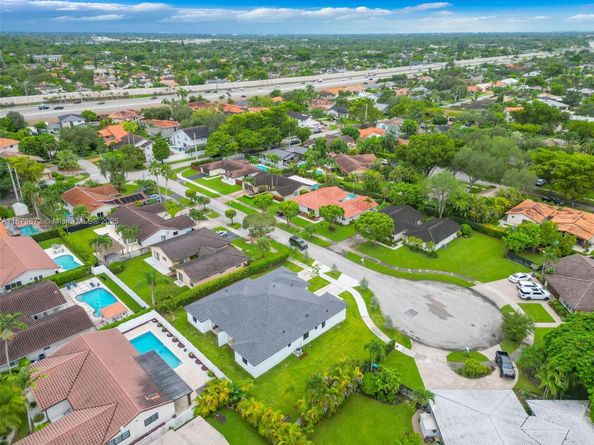 12105 SW 93rd st, Miami FL 33186