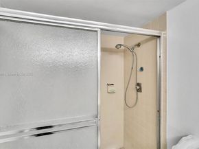 8877 Collins Ave 405, Surfside FL 33154