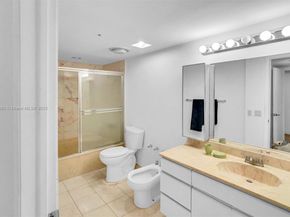 8877 Collins Ave 405, Surfside FL 33154