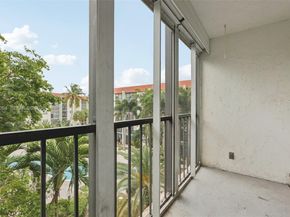5300 NE 24th Ter 428C, Fort Lauderdale FL 33308