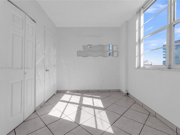 2829 Indian Creek Dr 1110, Miami Beach FL 33140