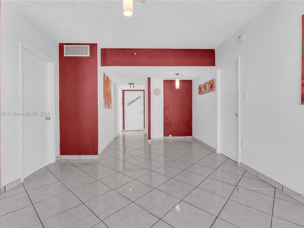 2829 Indian Creek Dr 1110, Miami Beach FL 33140
