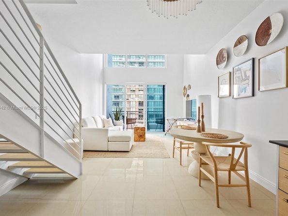 60 SW 13th St 3414, Miami FL 33130