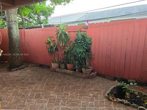 4457 NW 185th St, Miami Gardens FL 33055