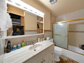 4457 NW 185th St, Miami Gardens FL 33055