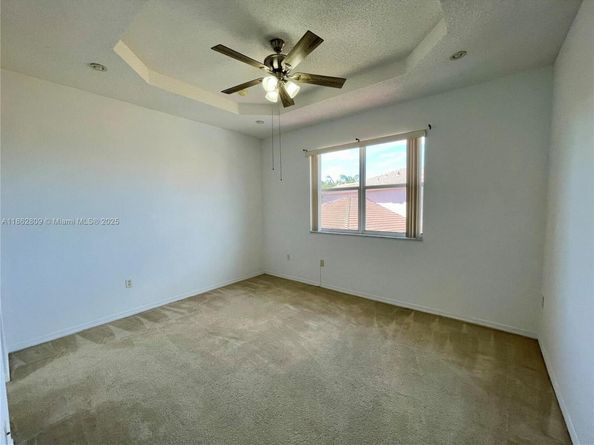 4203 NE 22nd Dr, Homestead FL 33033