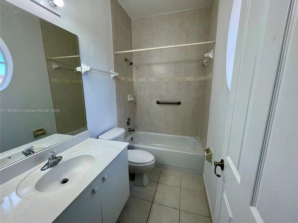 4203 NE 22nd Dr, Homestead FL 33033