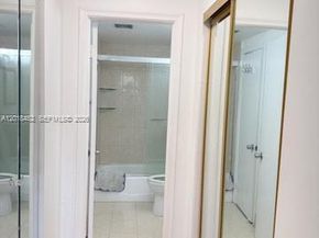 7815 Camino Real i417, Miami FL 33143