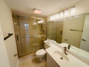 411 S Hollybrook Dr 305, Pembroke Pines FL 33025