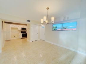411 S Hollybrook Dr 305, Pembroke Pines FL 33025