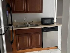 4848 NW 24th Ct 306, Lauderdale Lakes FL 33313