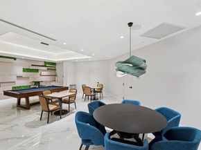 1000 W Island Blvd 2806, Aventura FL 33160