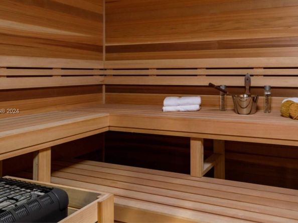 6675 SW 96th St, Pinecrest FL 33156