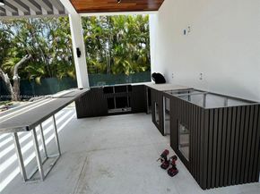 6675 SW 96th St, Pinecrest FL 33156