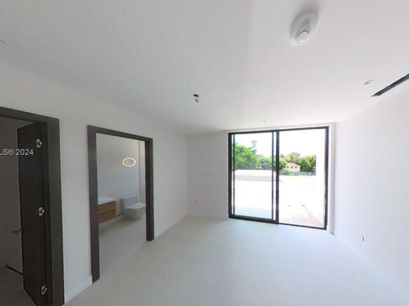 6675 SW 96th St, Pinecrest FL 33156