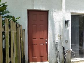 1037 NE 42nd Pl, Homestead FL 33033