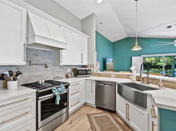 104 Old Jupiter Beach Road, Jupiter FL 33477