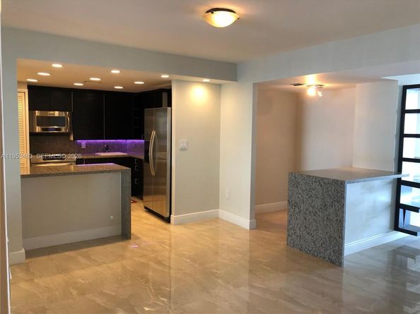 2333 Brickell Ave 2609, Miami FL 33129