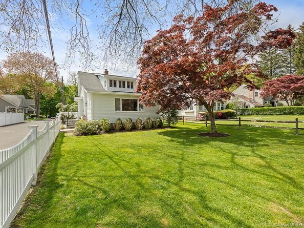 25 Hillside Avenue, Darien CT 06820