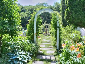 2683 Bronson Road, Fairfield CT 06824