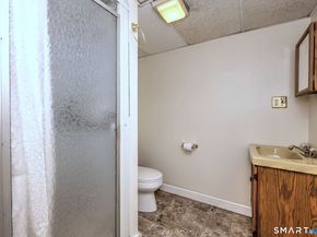 28 Grandview Drive, Trumbull CT 06611