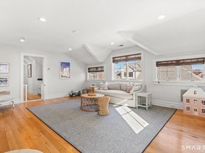550 Penfield Road, Fairfield CT 06824