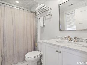 550 Penfield Road, Fairfield CT 06824