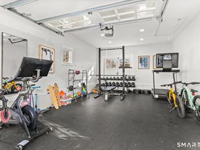550 Penfield Road, Fairfield CT 06824