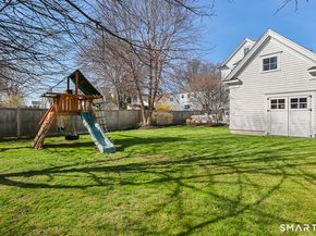 550 Penfield Road, Fairfield CT 06824