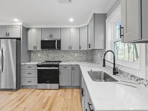 9 Pleasant, Bethel CT 06801