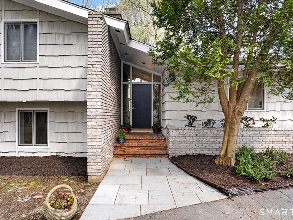 112 Calico Lane, Fairfield CT 06824