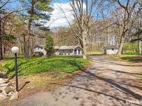 112 Calico Lane, Fairfield CT 06824