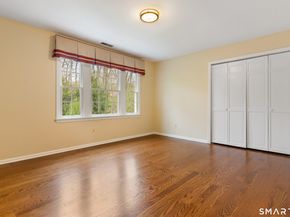 21 Laurel Lake E, Weston CT 06883