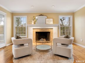 21 Laurel Lake E, Weston CT 06883