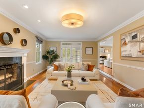 21 Laurel Lake E, Weston CT 06883