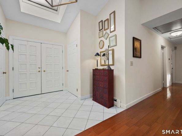 15 Glenarden Road, Trumbull CT 06611