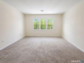 136 Deer Hill Avenue 308, Danbury CT 06810