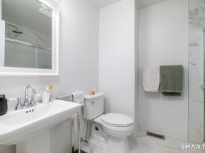 81 Wolfpit Avenue APT B3, Norwalk CT 06851