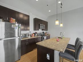 881 Lafayette Boulevard 4L, Bridgeport CT 06604