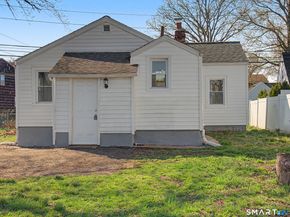 306 Saunders Avenue, Bridgeport CT 06606
